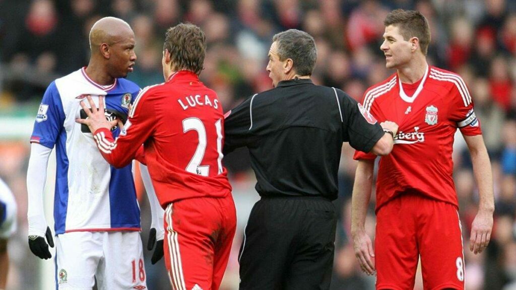 El-Hadgi-Diouf-Steven-Gerrard-Liverpool-Blackburn