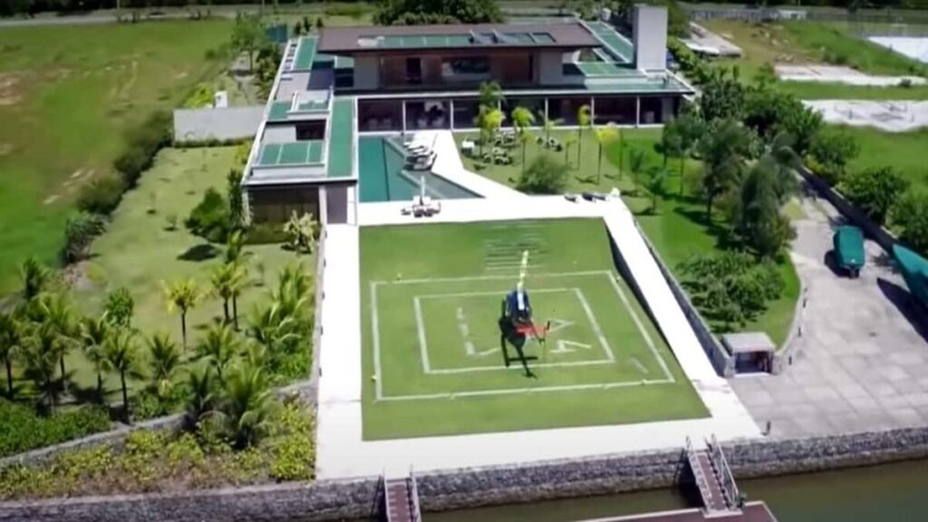 Neymar house