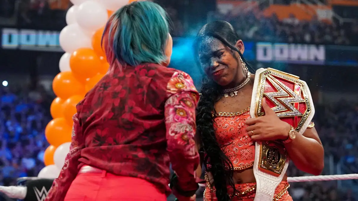 Asuka attacks Bianca Belair