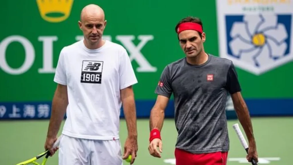 Roger Federer's former coach made a cosmic statement about the Swiss