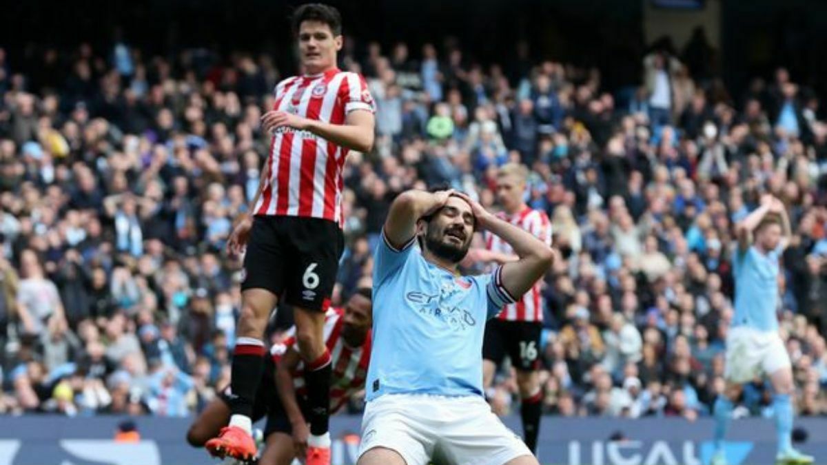 Fans in goes annoyed after Manchester City lose to Brentford