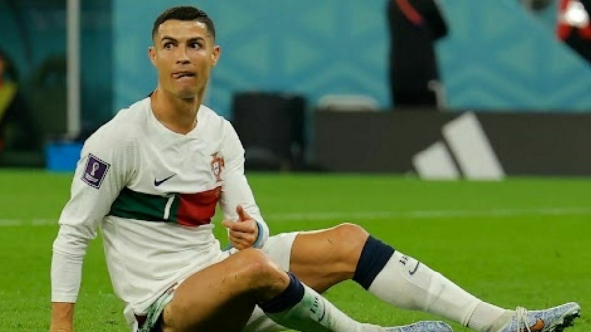 Ronaldo unhappy after being subbed off