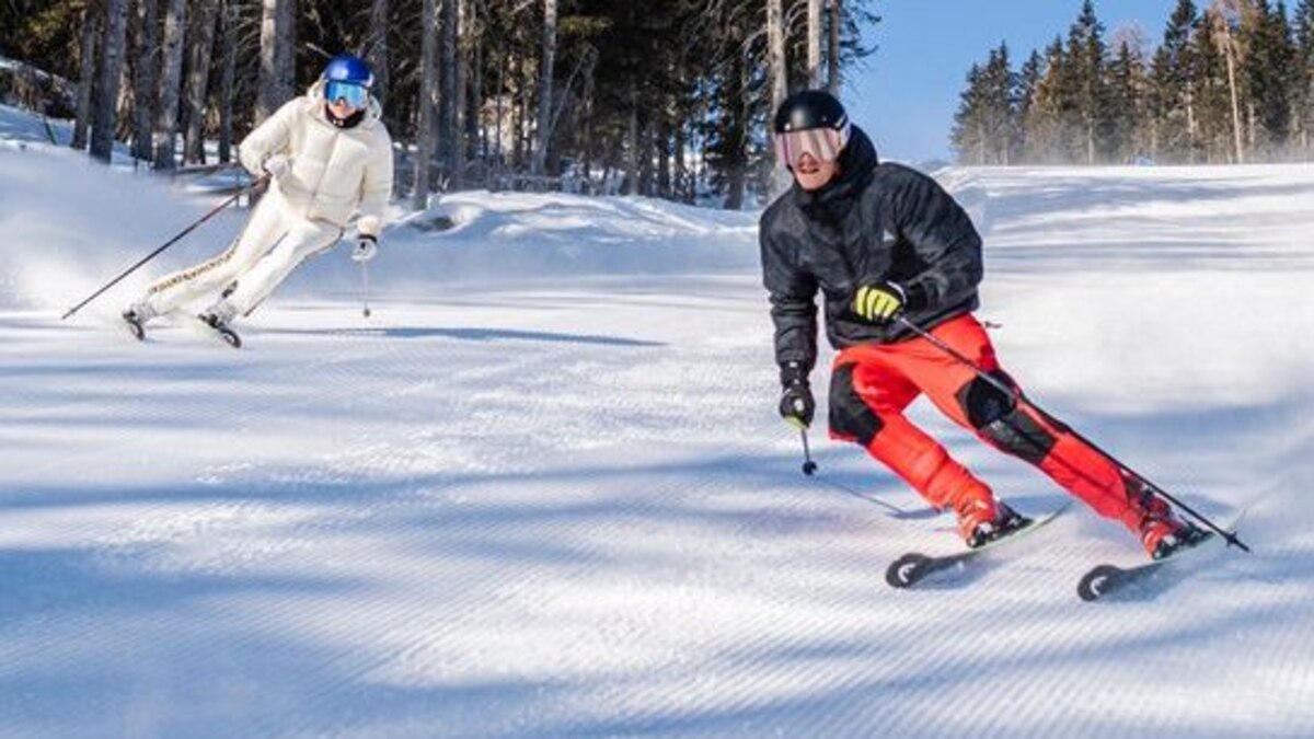 Jannik Sinner Skiing